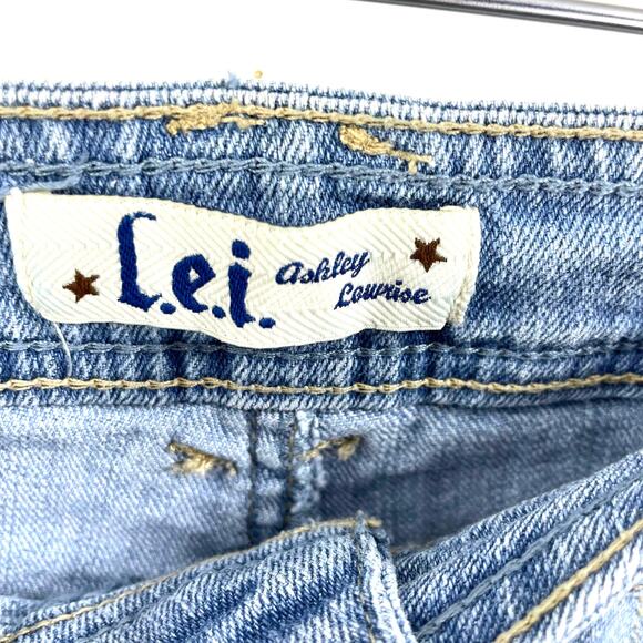 00s LEI Vintage Blue Light Wash Denim Shorts - Picture 3 of 7